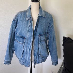 Wild fable denim jacket with Sherpa like  lining. Size med
